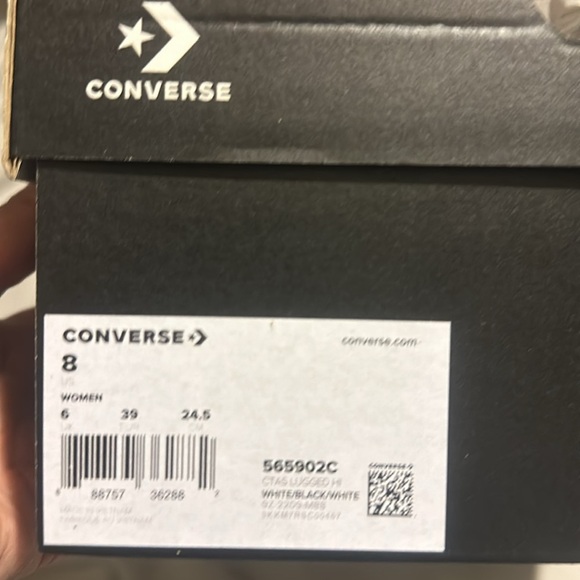 New Converse Chuck Taylor All Star Lugged
WOMEN'S HIGH TOP SHOE - Picture 11 of 14